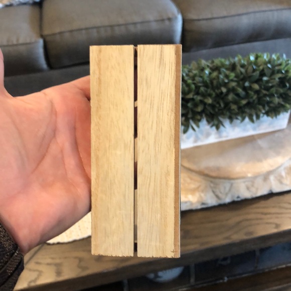 Farmhouse Decor - Picture 2 of 4